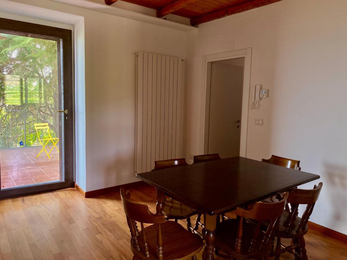 Tenuta Kiwi Dell'Etna Milo Luaran gambar